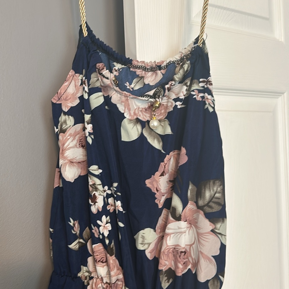 Romper - Picture 2 of 4